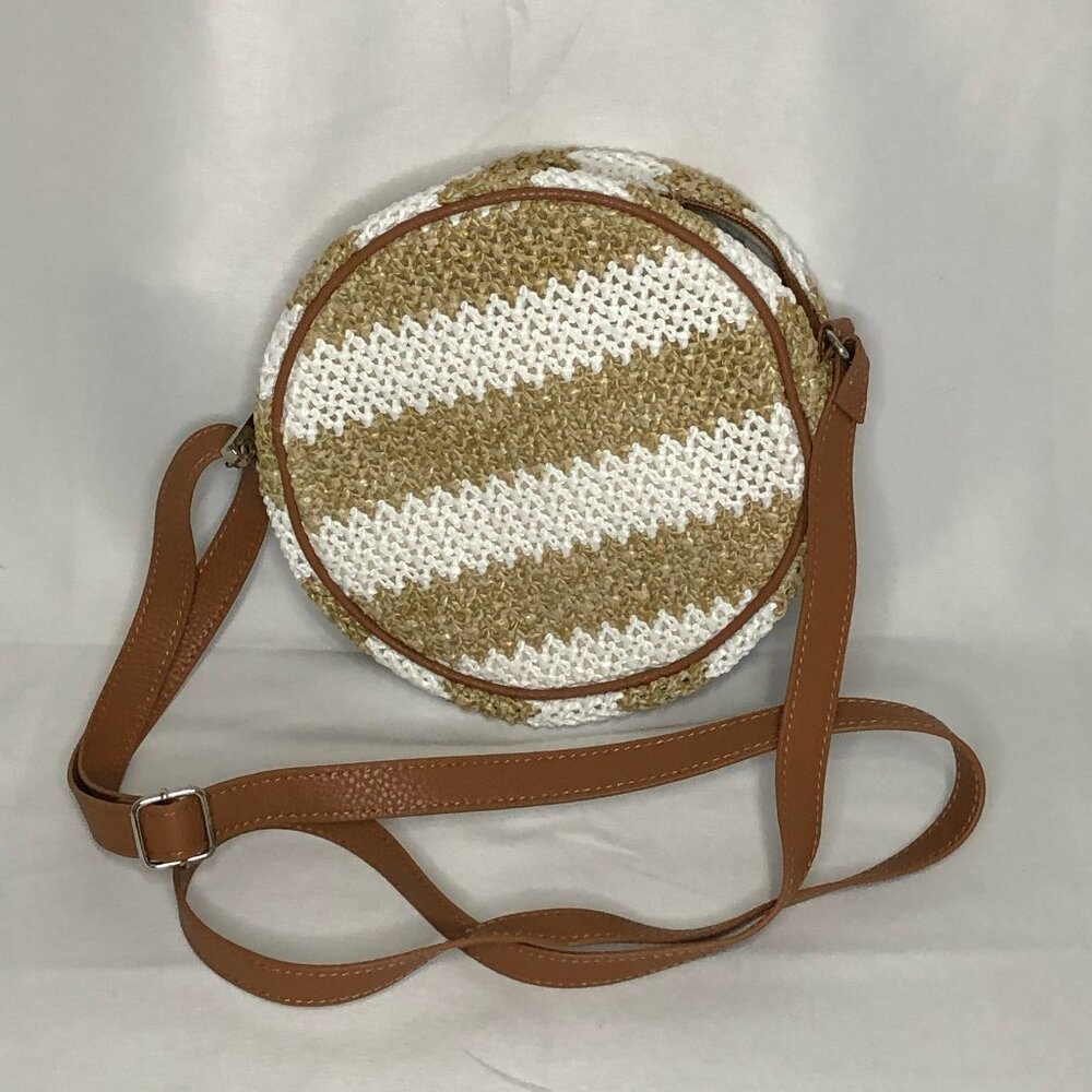 Thirty One Roundabout Crossbody (NWOT) White Striped Straw